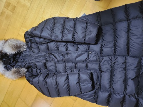 몽클레어 여성패딩
